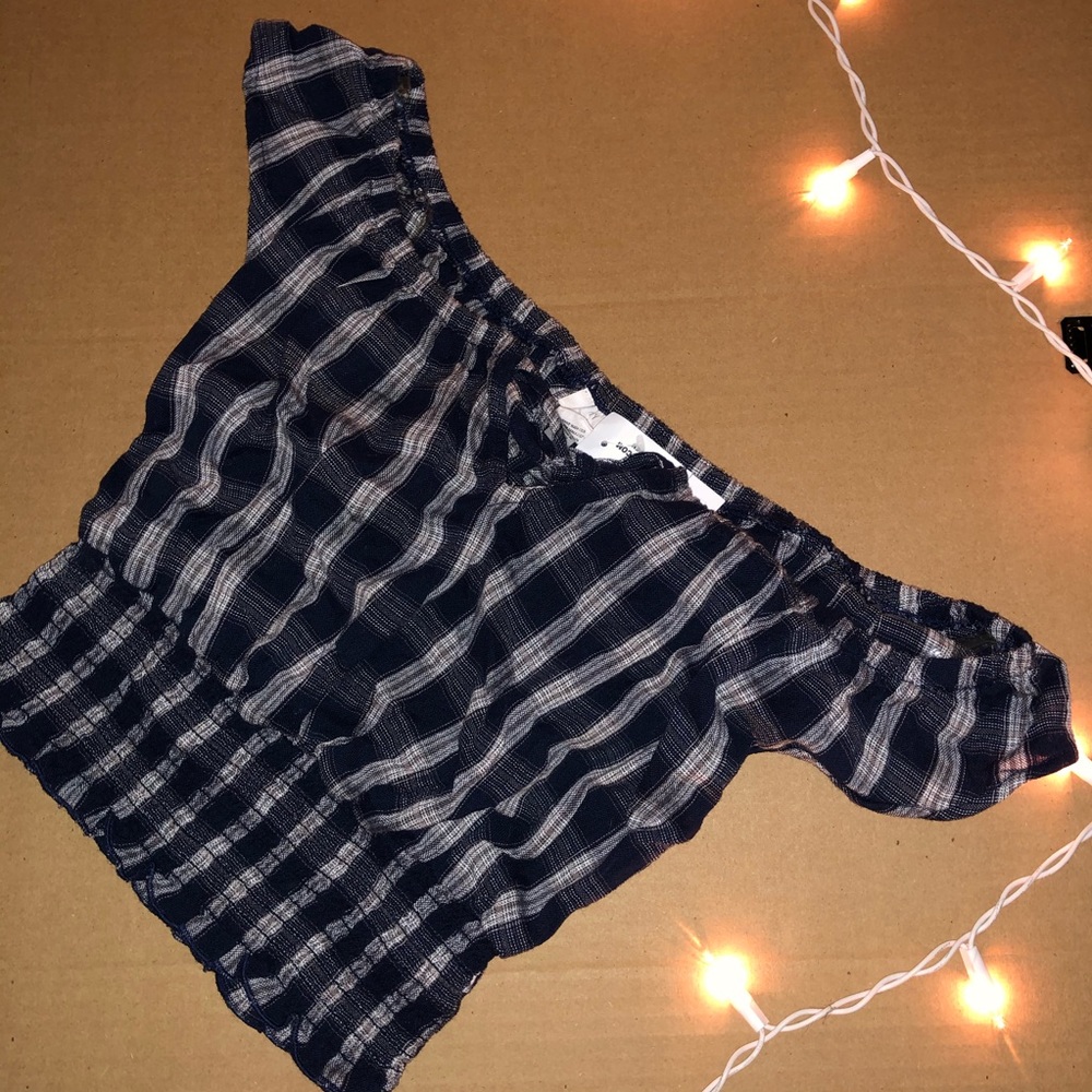 Tillys Crop Top